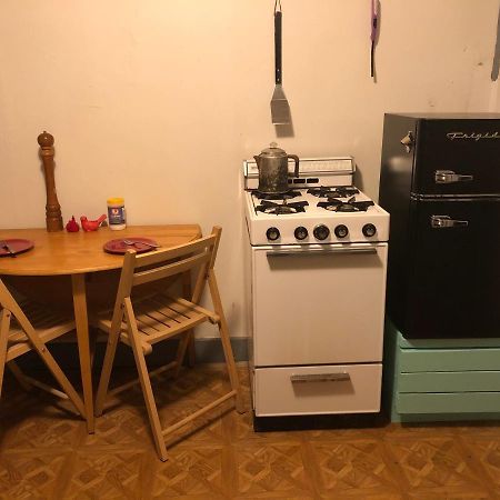 גרנטס Lava Flow Hostel מראה חיצוני תמונה