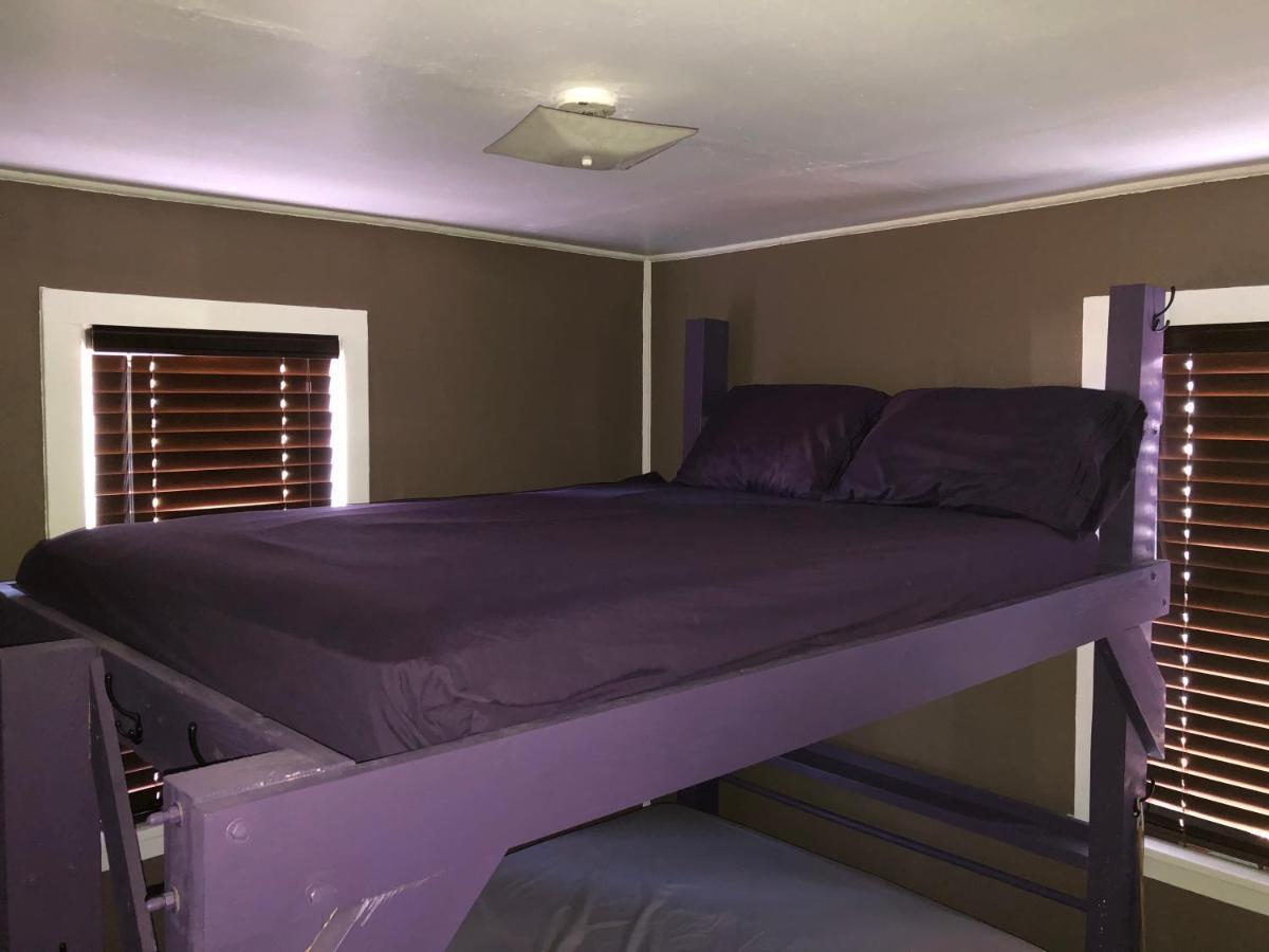 גרנטס Lava Flow Hostel מראה חיצוני תמונה
